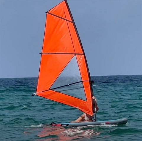 Freein 10'6 Inflatable Windsurf SUP & Sail